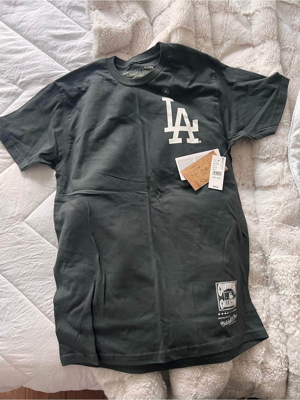NEW W TAGS LA Dodgers Black Crewneck Logo T-Shirt MENS